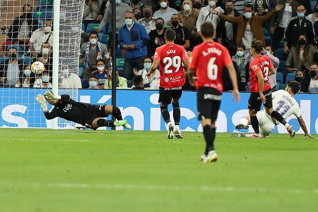 官方：维尼修斯当选2024年FIFA世界足球先生