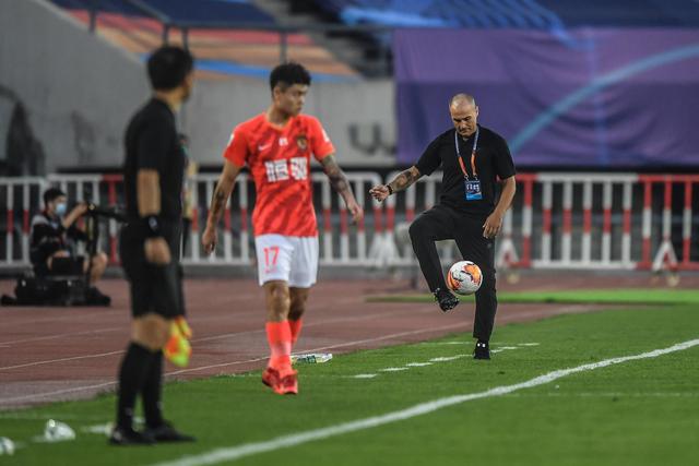 豪斯:在火箭打球信心爆棚